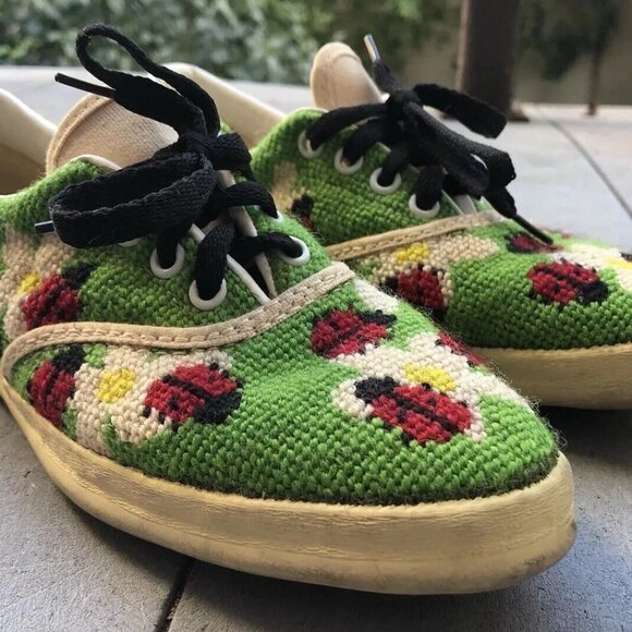 Rare 1970s Vintage Van Doren Needlepoint Ladybugs Shoes - Picture 2 of 14